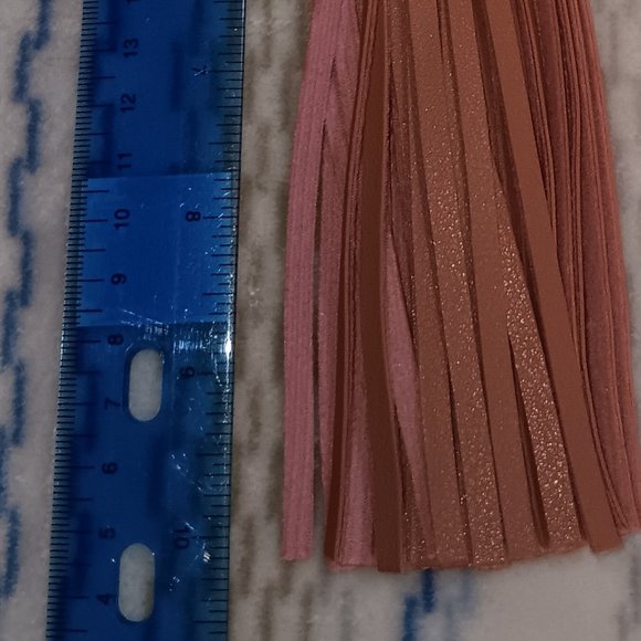 Blush Pink Fringe Keychain with Heart XoXO - Picture 3 of 3